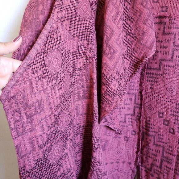 Passage Gauzy Cotton Jacquard Waterfall Open Cardigan Fringe Burgundy One Sz NEW - Picture 7 of 12